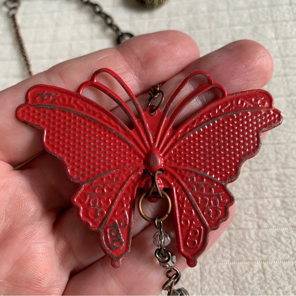 Artisan red butterfly necklace - Picture 11 of 14